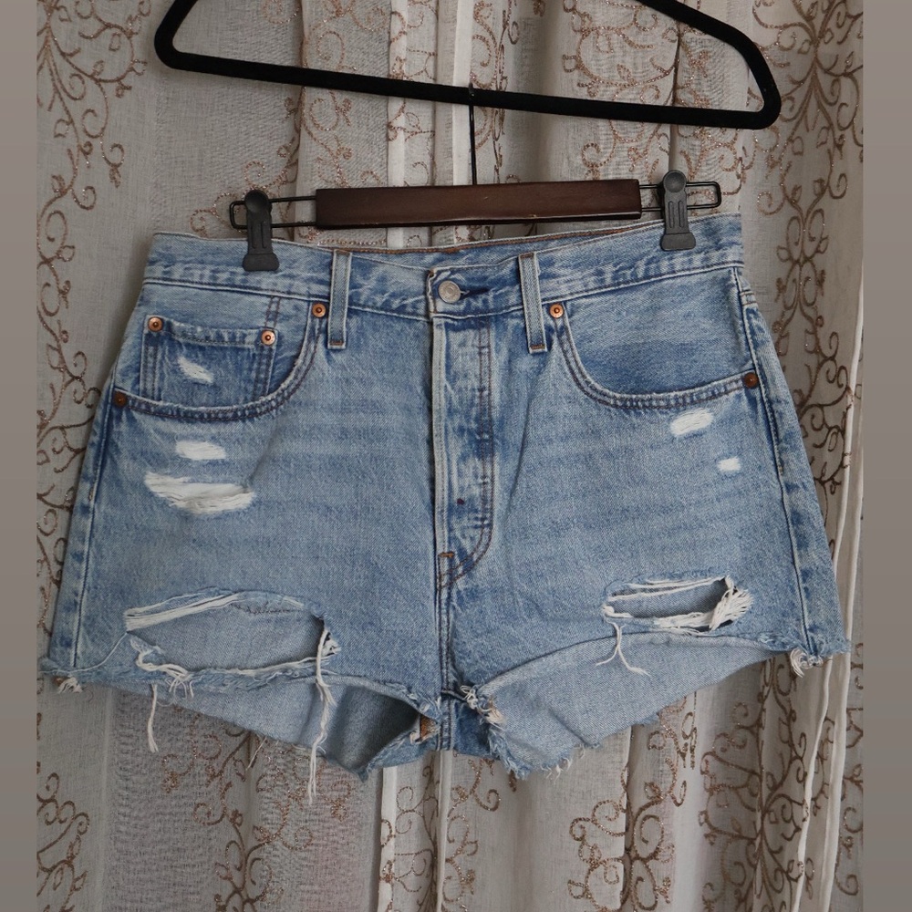 Levi's Blue Jean Shorts Distressed Vintage Style